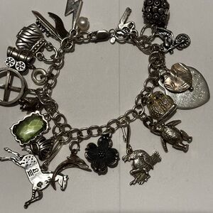 American Vintage sterling Silver 925 with Charms (20 )Bracelet with Green Accent
